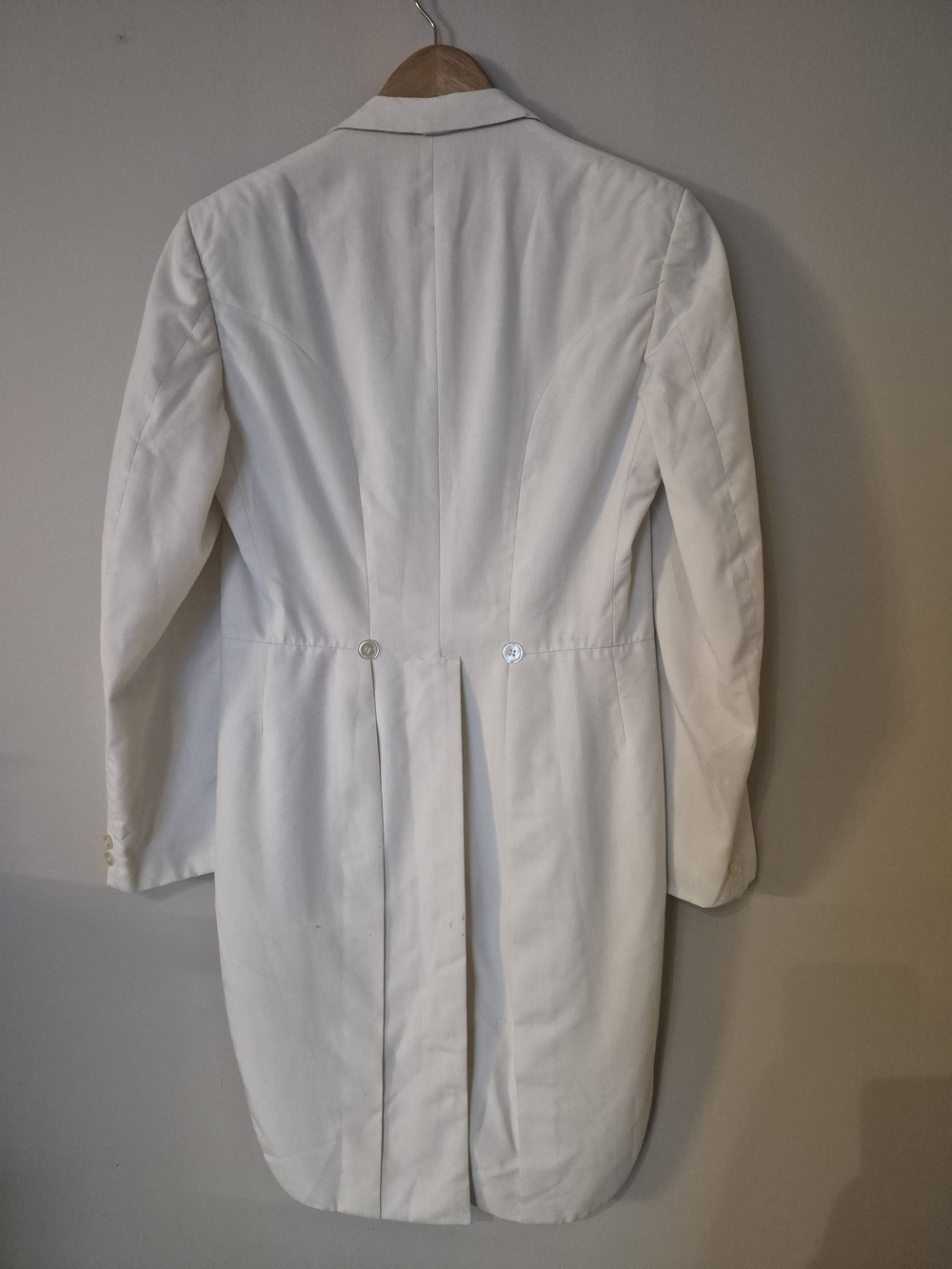 Vintage Greenbury Men’s White Tailcoat Tuxedo Jacket S/M 19.5” PTP Montreal